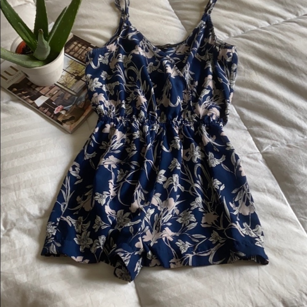 🆕🌸Floral Romper